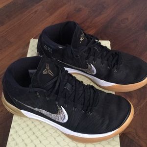 Nike Kobe AD Men’s Sneakers Size 9.5